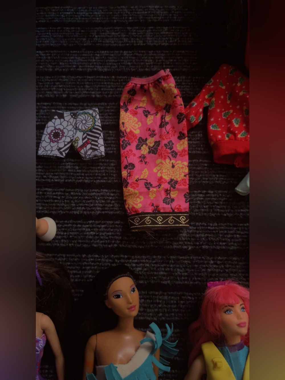 Barbie/Mattel Mixed Doll & Accessory BUNDLE with Pink, Purple and White Pieces - Picture 7 of 16